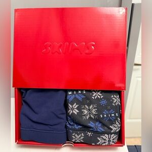 SKIMS fits everybody scoop bralette new!  - Navy and Black Snowflake small